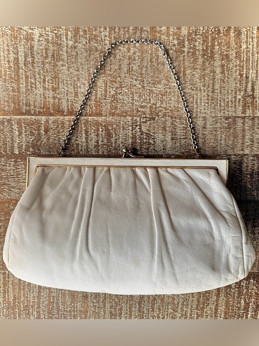 Vtg KissLock White Leather Chain Clutch Gold-Tone Etched Metal Frame Handbag
